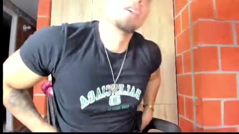 gendersonfit online show from August 13, 1:30 am