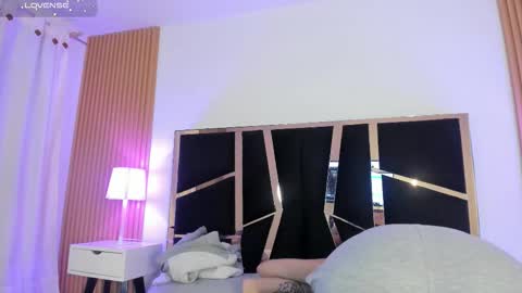 genesis_and_jack online show from February 22, 3:27 am