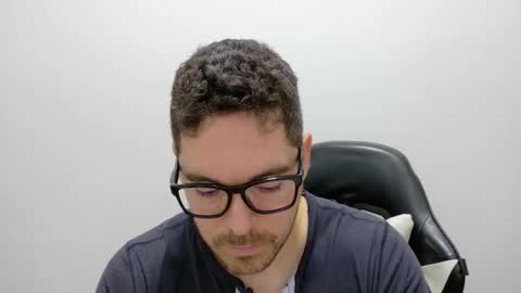 genesis_wb online show from April 22, 1:41 am