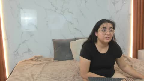 genesis_y_moon online show from July 28, 6:14 pm