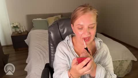 Jiny online show from August 9, 3:40 am