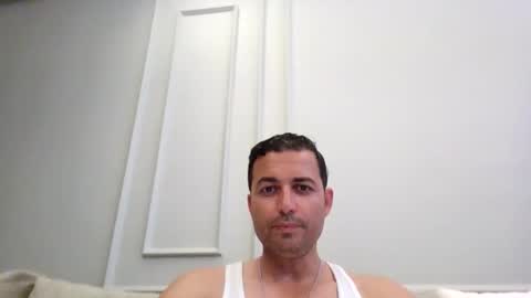 genteldevil online show from May 25, 3:47 pm