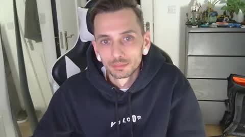 georgek0011 online show from March 22, 1:31 am