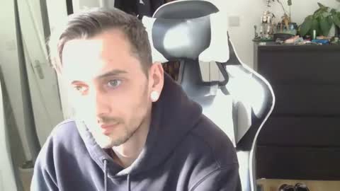 georgek0011 online show from April 4, 4:58 pm