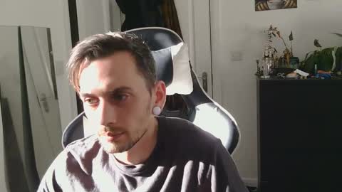 georgek0011 online show from April 6, 5:06 pm