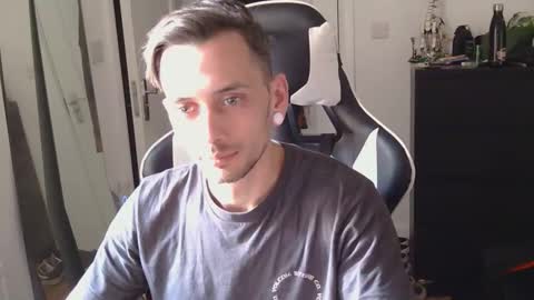 georgek0011 online show from May 15, 6:08 pm