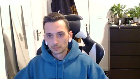 georgek0011 online show from June 15, 8:18 pm