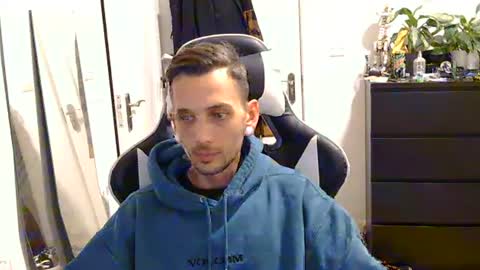 georgek0011 online show from July 5, 1:41 am