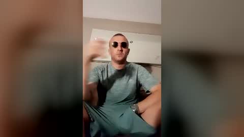 georgemac2405319818 online show from June 25, 10:13 pm