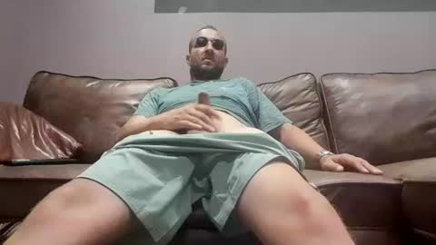 georgemac2405319818 online show from July 14, 9:37 pm