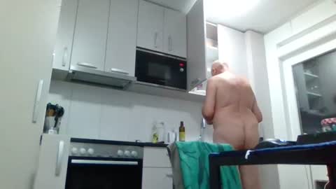 georges6869 online show from August 2, 11:00 pm