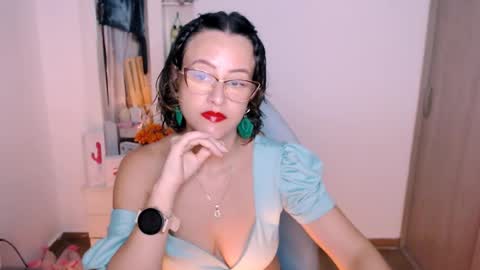 georgina Ferrer online show from August 7, 3:50 am