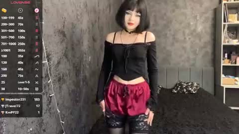 EmelyWoodes online show from July 31, 9:04 am