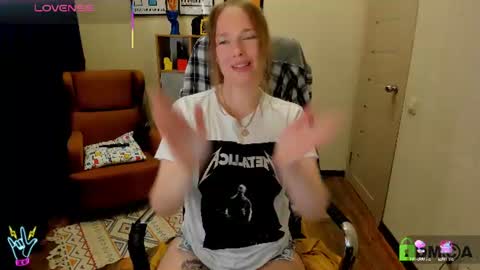 Sweety online show from June 15, 3:04 am