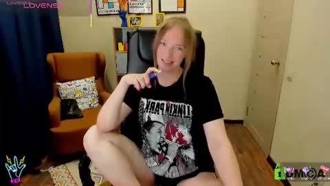 Sweety online show from July 3, 8:33 pm