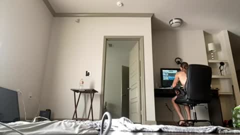 ghostohyeahh online show from August 15, 2:10 pm