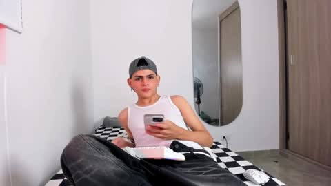 Vicent Campoli online show from March 3, 1:13 am