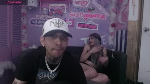 ghxstface23 online show from April 23, 6:17 am