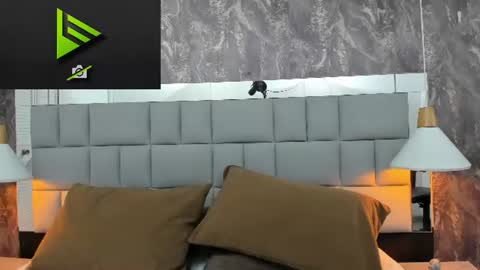 gia_bell online show from August 8, 7:03 pm