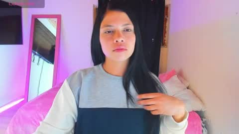 giaaaa  online show from August 26, 2:41 am