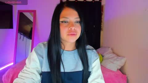 giaaaa  online show from September 8, 1:34 am