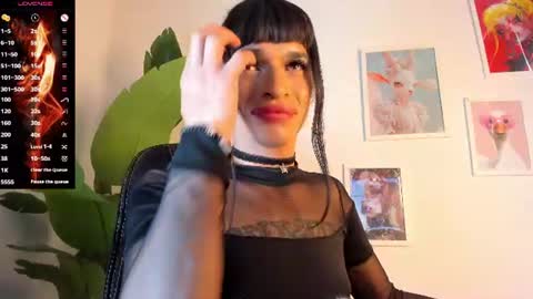 Gia  Please help me with your thumbs up its important   online show from September 10, 6:18 pm