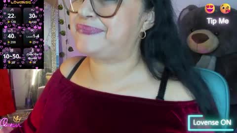 gia_nahomi online show from June 7, 3:33 am