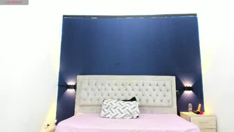 gia_willliams online show from August 6, 1:10 pm
