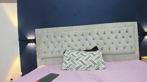 gia_willliams online show from August 6, 4:17 pm