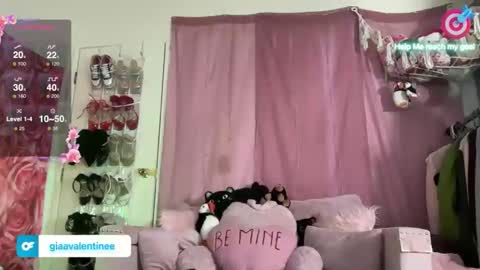 giaavalentinee online show from March 24, 7:41 pm