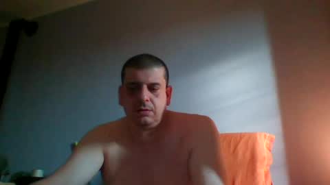 giaco1982 online show from August 2, 5:47 am