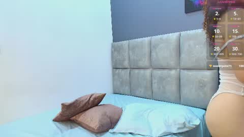 giamonroee online show from August 8, 4:29 pm
