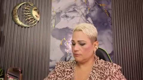   online show from August 13, 4:32 pm