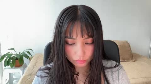 Gianna Lee online show from April 15, 3:08 pm