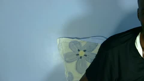 giant_couple online show from August 8, 7:25 pm