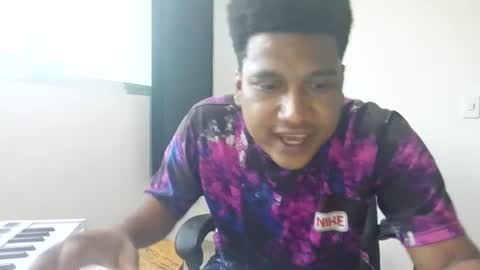 BOSS online show from August 10, 11:06 pm