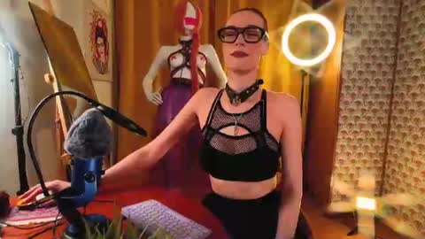 Eva online show from July 10, 6:13 pm