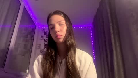 gidgetpetrullo online show from July 28, 5:52 pm