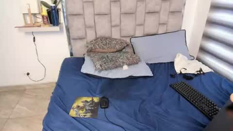 Gigi  Campbel online show from August 12, 7:27 pm