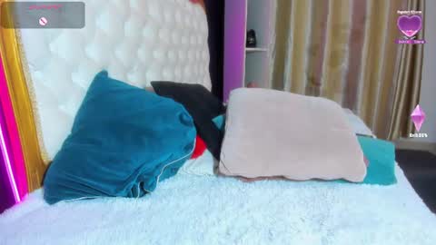 Gigi  online show from August 9, 10:27 am