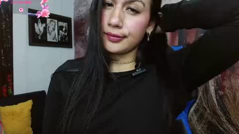 Gigi 3 online show from August 5, 10:19 pm