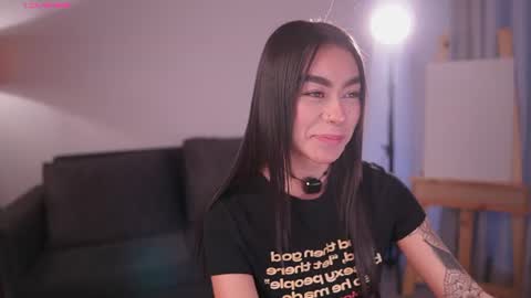 GIGI online show from July 29, 1:18 pm