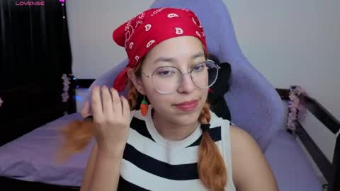 gigimooon online show from May 18, 2:34 am