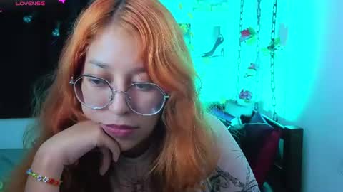 gigimooon online show from June 16, 2:32 am