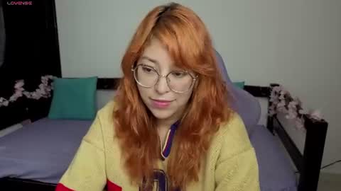 gigimooon online show from June 24, 12:45 am
