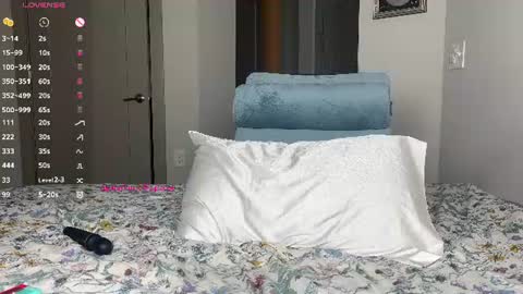 gigi online show from June 25, 1:08 am