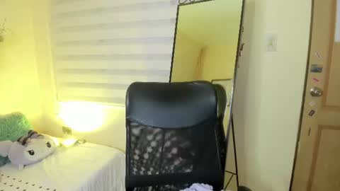 giisell online show from September 5, 1:49 pm