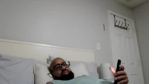 gilberfri online show from August 12, 3:42 am