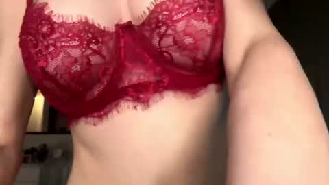 gimmer_girl online show from August 11, 9:17 pm