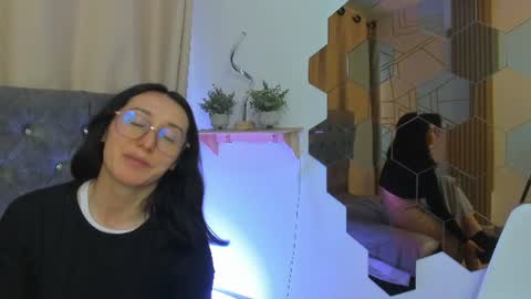 Ginn online show from August 12, 12:51 pm